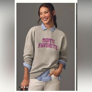 Favorite Daughter Mom’s Favorite Graphic Sweatshirt Gray Purple Crewneck M
